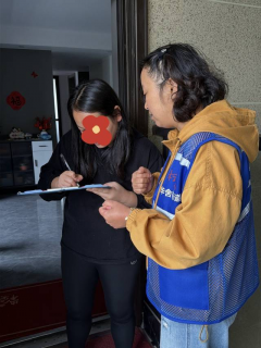 禹会社区开展入户反诈宣传志愿活动