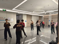 禹会社区开展交谊舞培训活动