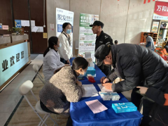 禹会社区开展便民服务活动