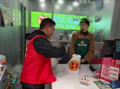 禹会社区开展沿街店铺垃圾分类宣传活动