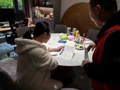 禹会社区开展垃圾分类入户宣传