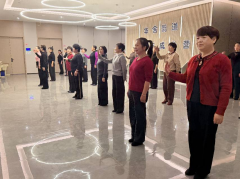 禹会社区开展交谊舞培训活动