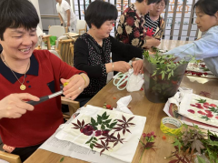 禹会社区开展植物拓印活动