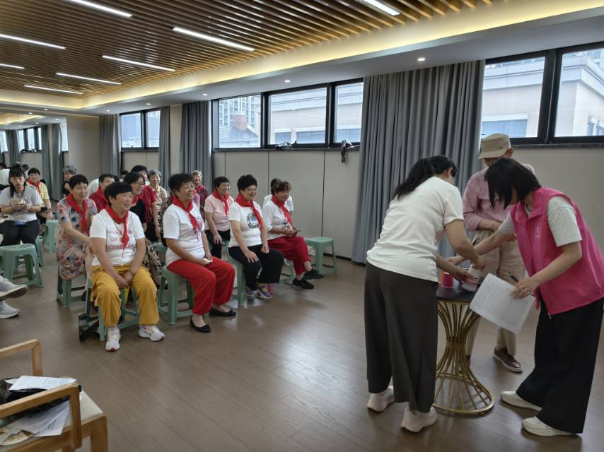 禹会社区开展“重温童年,庆祝六一”活动 禹会社区开展“重温童年,庆祝六一”活动