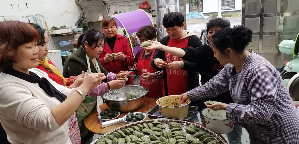 包艾饺民俗活动志愿服务