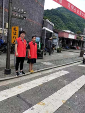 文明出行 礼让斑马线志愿活动