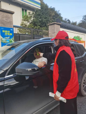 疫情防控守小门