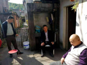 慰问生病困难家庭