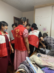 关爱老人，情暖中秋志愿活动