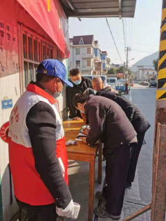 合力居守小门