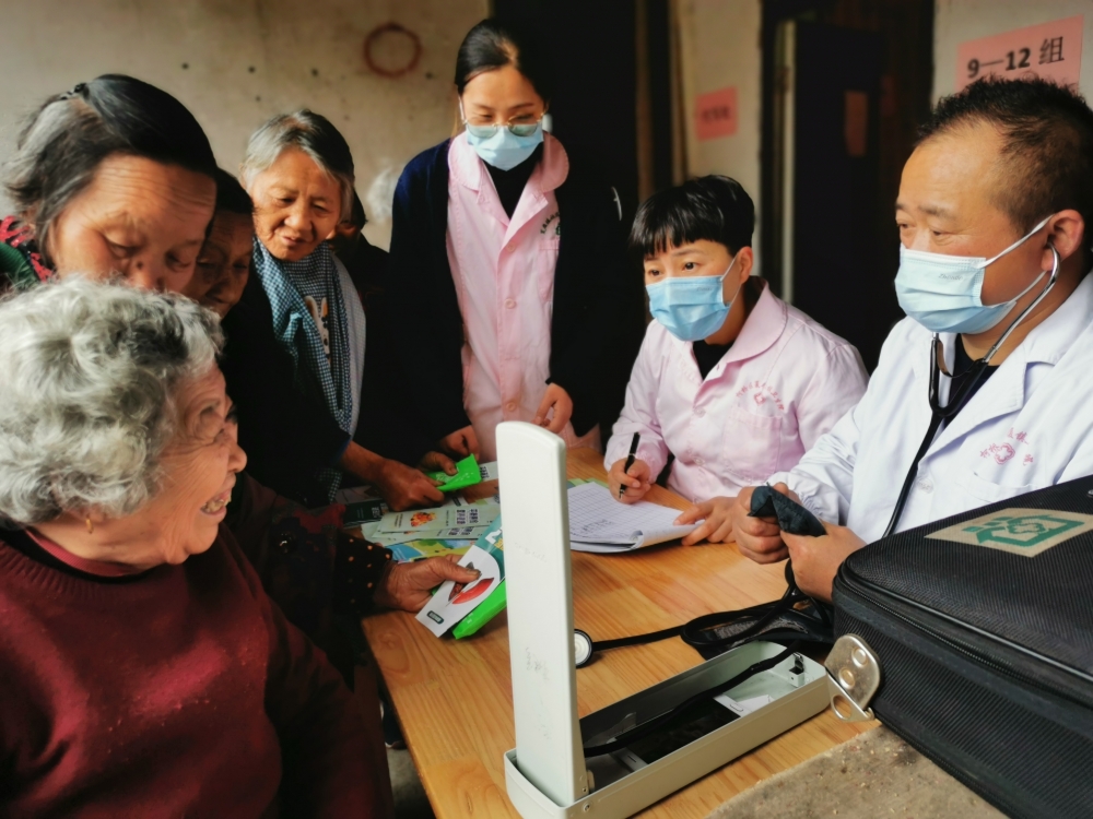 夏履镇叶家山顶卫生健康志愿服务