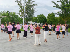 广场舞排练活动