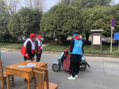 洞桥社区青年志愿团队卡口执勤