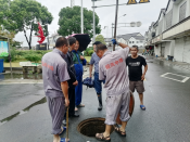 《众志成城，防御台风》志愿者在行动