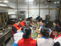 巧手制艾饺·文明过清明——移风易俗树新风，民俗传承寄哀思