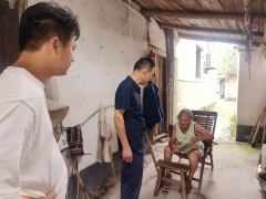 党员先锋践初心 走访危房护民安民志愿活动