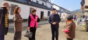 结队帮扶慰问困难人员