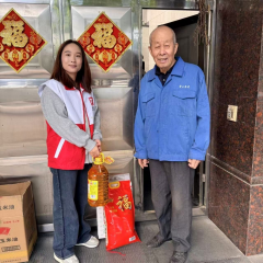 杨汛社区重阳慰问活动