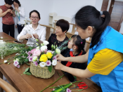 “关爱困境儿童  欢度温情六一”亲子插花活动