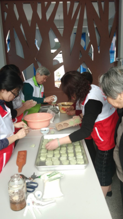 清明节包艾饺志愿活动