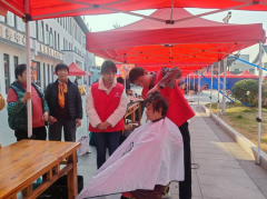杨汛桥街道孙家桥社区爱心义剪志愿者活动
