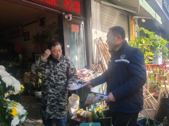 孙家桥社区沿街店铺反诈宣传志愿者活动