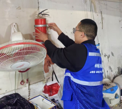 杨汛桥街道竹园童村出租房消防安全检查志愿服务活动