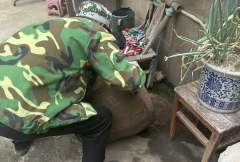 杨汛桥街道竹园童村翻缸倒罐志愿服务活动