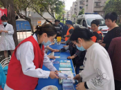 接种疫苗 防控疾病 守卫健康 守护一生，防止输入再传播 巩固小疟疾成果