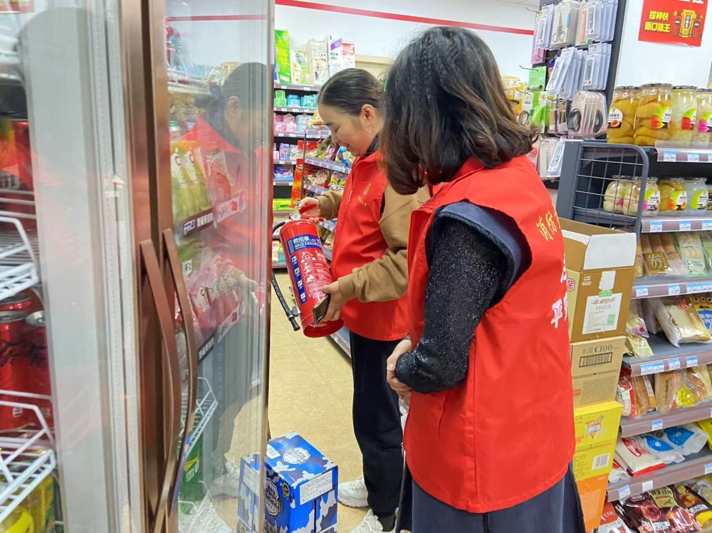 节前小区沿街商铺消防安全检查