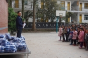“上银善行”志愿团队赴四川省马边彝族自治县石梁小学进行慰问与捐赠，得到了当地政府，教育局、校方的热烈欢迎和诚挚谢意！