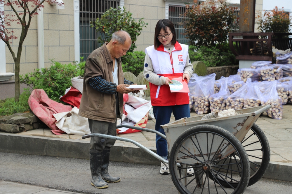 “反邪教”宣传入村活动