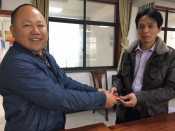 杨汛桥街道办事处及村干部慰问低保户