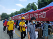 柯迎社区开展小哥十重礼关爱专场志愿活动