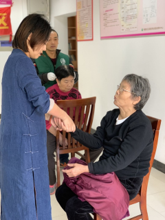 关爱长者，养生健康活动