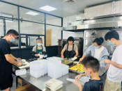 向山顶送餐的马拉松运动员（奔跑的午餐）8.8