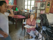 向山顶送餐的马拉松运动员（奔跑的午餐）8.22