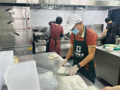 向山顶送餐的马拉松运动员（奔跑的午餐）9.11