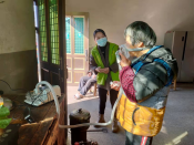 12.18花香娘子军看望慢阻肺病人并送上呼吸机