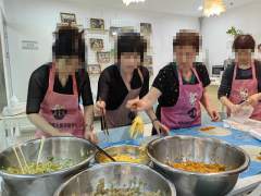 大渡社区开展邻里糕制作活动