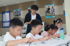 大渡社区开展青少年社区成长营活动——《天工开物》专题科学实验课