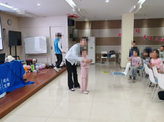 大渡社区开展青少年社区成长营活动——无人机编程班