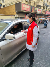 信访局联合柯桥街道红建社区抗疫守小门志愿活动