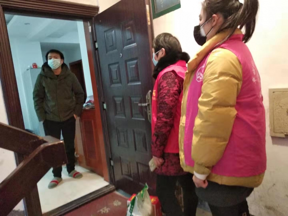平水镇潮亭社区针对新型冠状病毒进行宣传活动