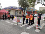 潮亭社区抗击疫情值班站岗