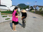 越惠保动员宣传现场投保服务