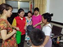上灶上街垃圾分类入户宣传