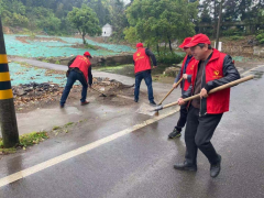 志愿者环境卫生整治