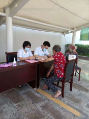 大肠癌筛查志愿服务走进棠一村