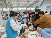 春山花市学雷锋活动